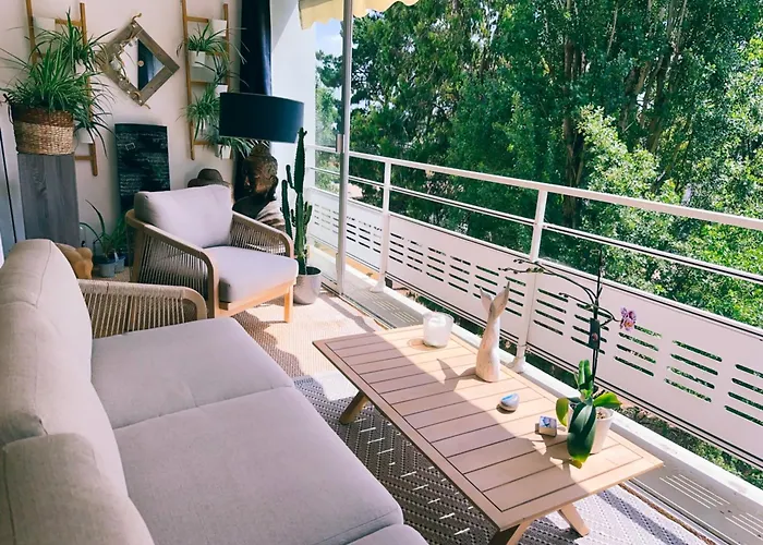 Apartmán T2 Neuf Terrasse Au Calme Parking Prive *