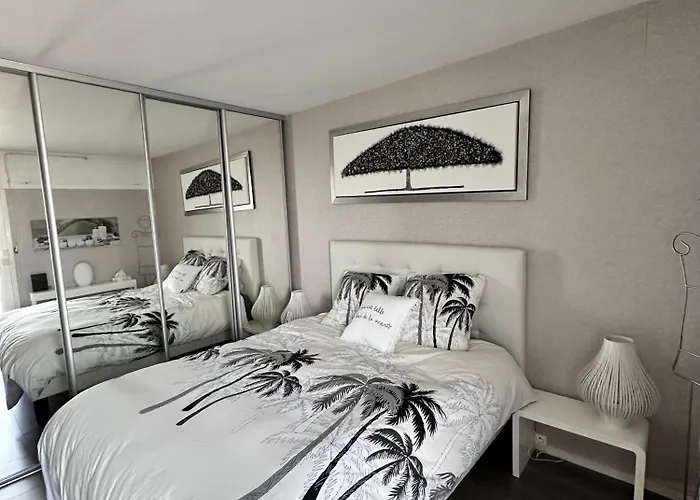 Apartmán T2 Neuf Terrasse Au Calme Parking Prive